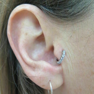 16 gauge tragus