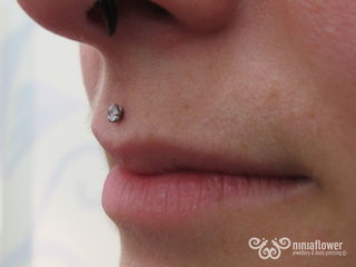 side profile 14gauge philtrum