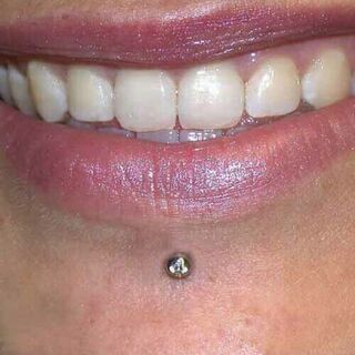 Labret Piercing