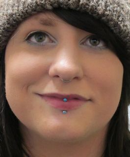 14gauge vertical labret